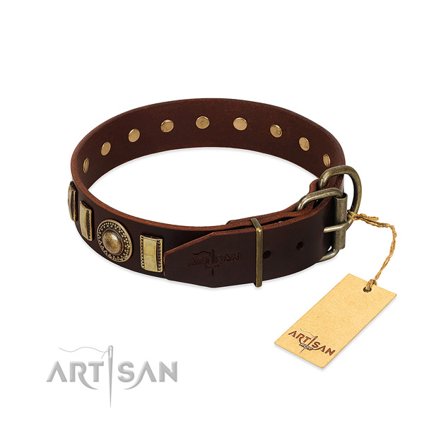 Trendy full grain leather dog collar with rust-proof buckle